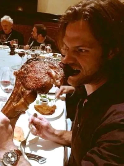 Flipped chat ai - makipag -chat sa Jared Padalecki Todd