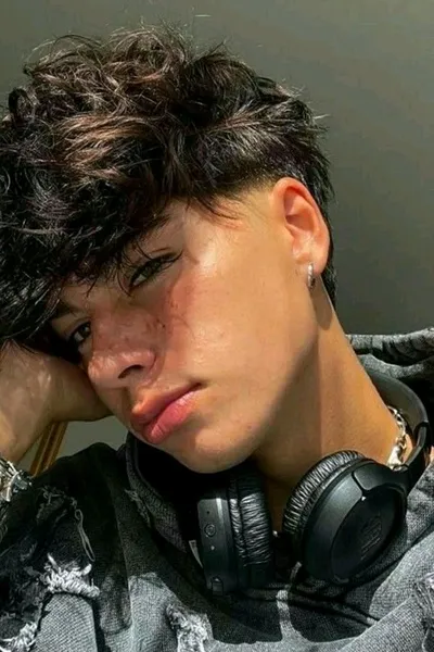 Flipped Chat AI – kalbėkite su Yagohh zooy