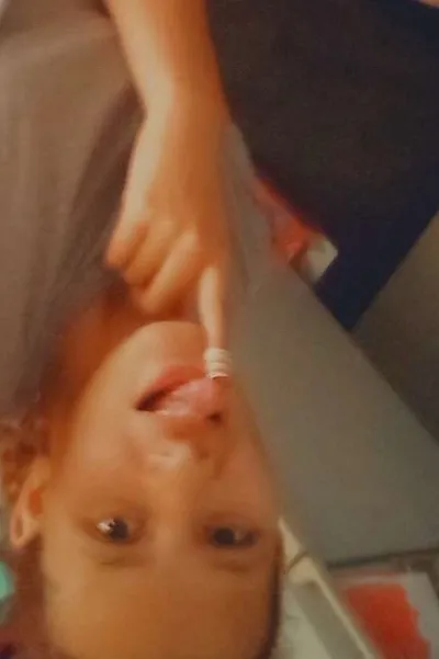 Flipped Chat AI – razgovarajte s Taylin 