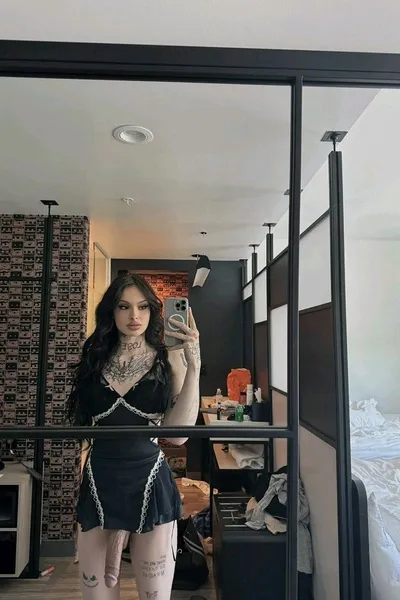 Flipped Chat AI – Чат с kendalluvxx