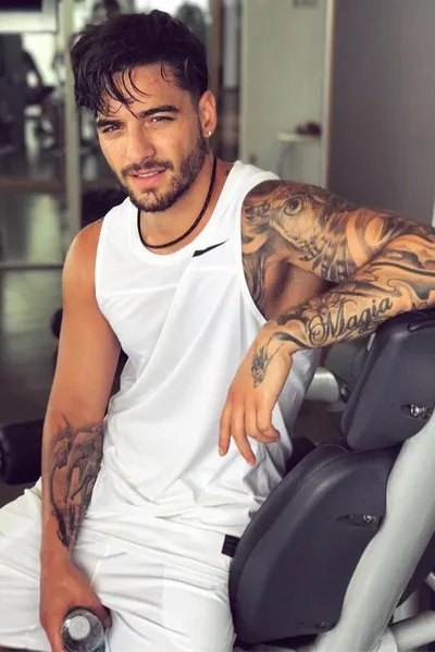 फ़्लिप्ड चैट AI – Maluma के साथ चैट करें