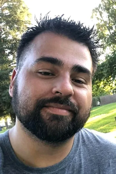 Flipped Chat AI – Chat cu Anthony 