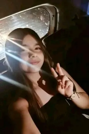 Flipped Chat AI – kalbėkite su Yeremi 