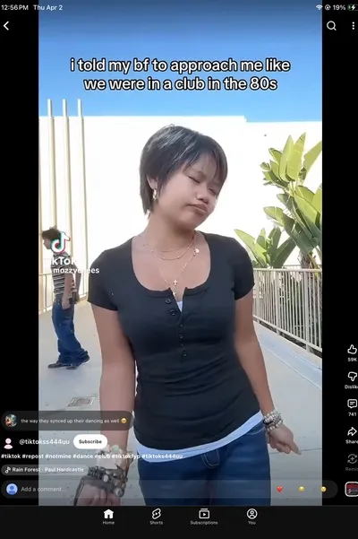 Flipped Chat AI – Чат с Maggy