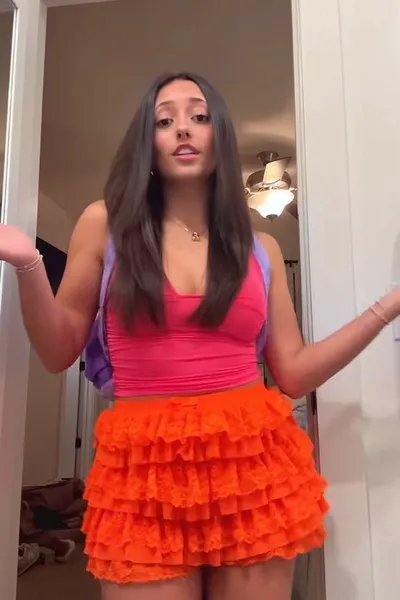 Flipped Chat AI – kalbėkite su Step mom 