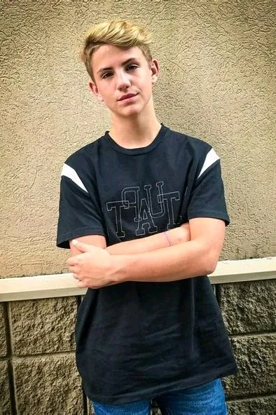 Flipped Chat AI – Csevegés MATTY B