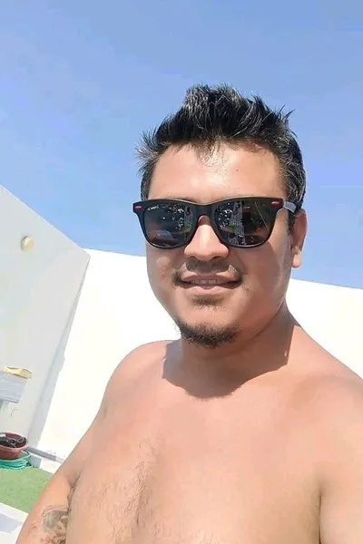 Flipped Chat AI – Chatear con Anthony Hurtado