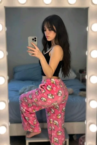 Flipped Chat AI – Chat s  hermanastra 