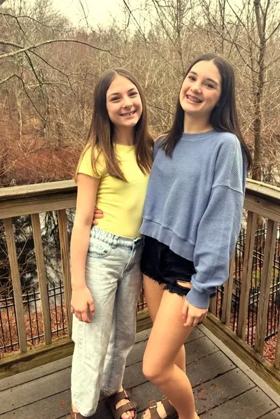 Flipped Chat AI – Chatten mit  Sophie und Anna