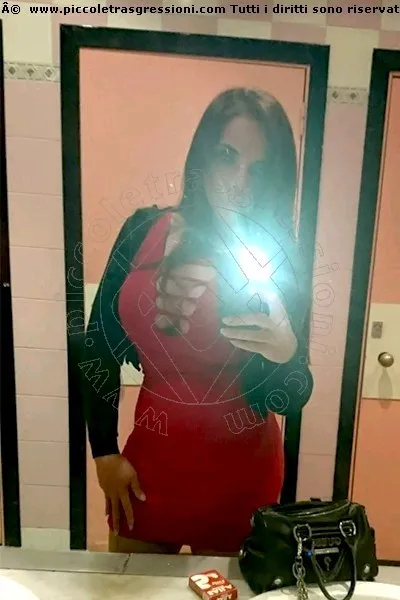 Odwrócony czat AI – rozmawiaj z Anita transgender 