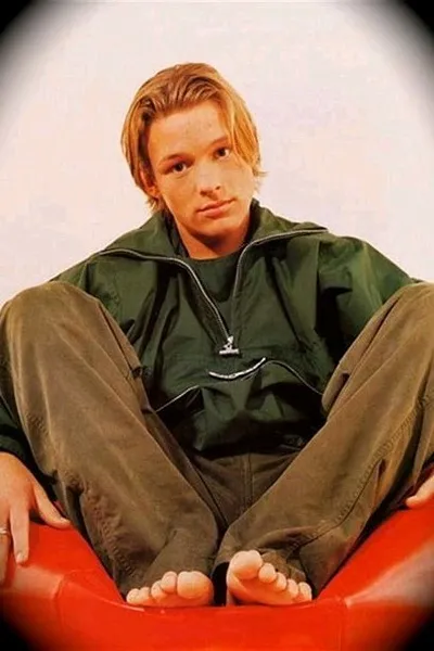 الذكاء الاصطناعي للدردشة المعكوسة – الدردشة مع Adam Rickitt 