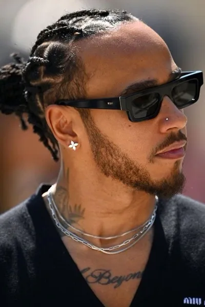 Flipped Chat AI – Csevegés Lewis Hamilton