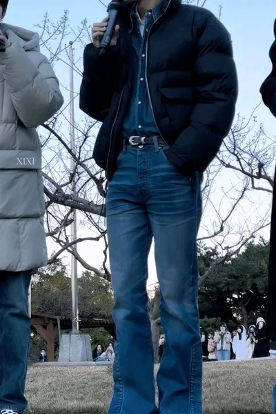 Αναστροφή συνομιλίας AI – Συζήτηση με Heeseung 