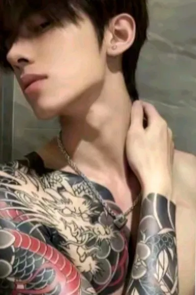 Flipped Chat AI – kalbėkite su Hoàng Anh 