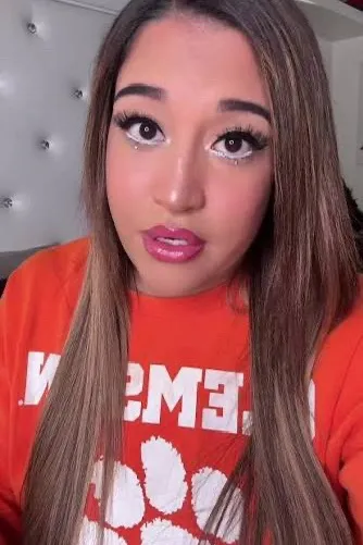 Flipped Chat AI – Chat s Megan