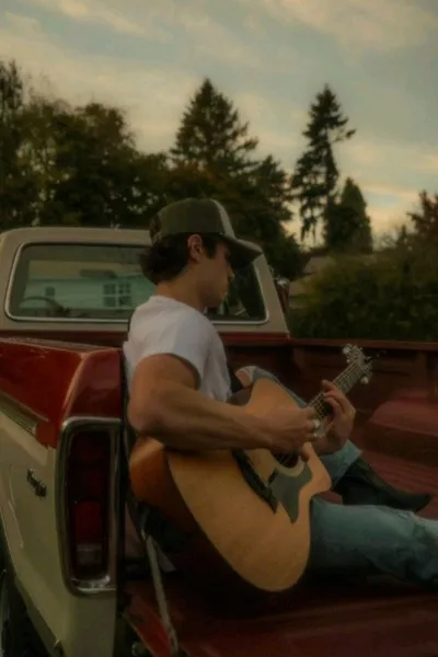 Flipped Chat AI – Csevegés Hunter (Country Boy Bl)