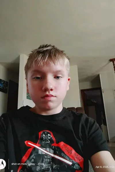 फ़्लिप्ड चैट AI – Joeyjoslyn  के साथ चैट करें