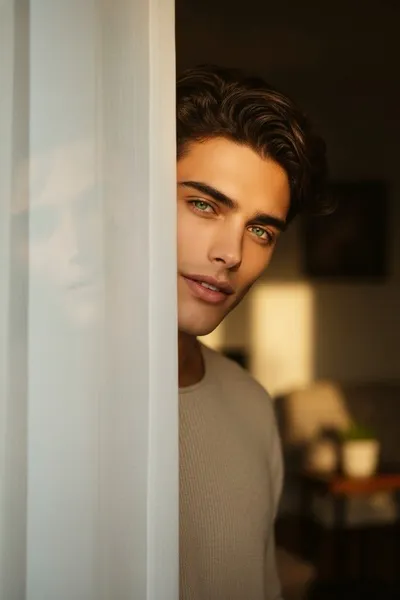 Flipped Chat AI – Bate-papo com Kaelen "Kai" Volsung