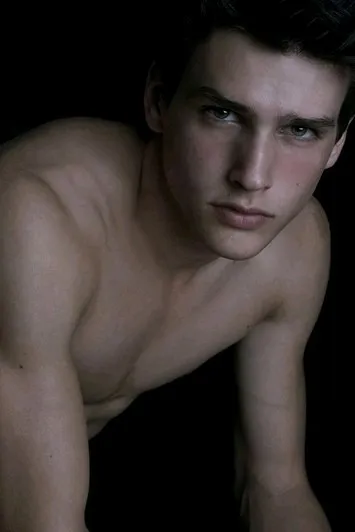 Flipped Chat AI – razgovarajte s Renier