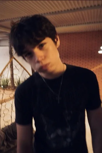 Flipped Chat AI – Chatear con Elian 