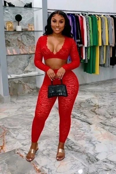 الذكاء الاصطناعي للدردشة المعكوسة – الدردشة مع Keziah Vane