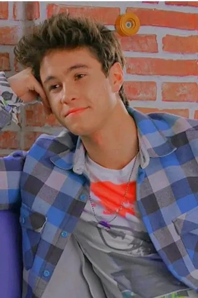 Flipped Chat AI – Chatear con Simon alvarez