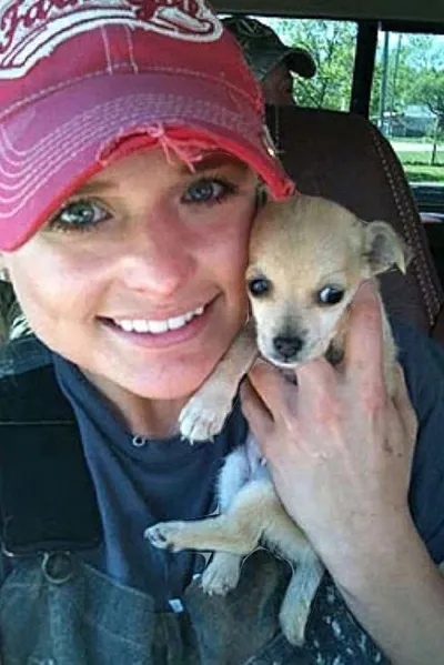 Çevrilmiş Sohbet Yapay Zekası – Miranda Lambertile sohbet edin