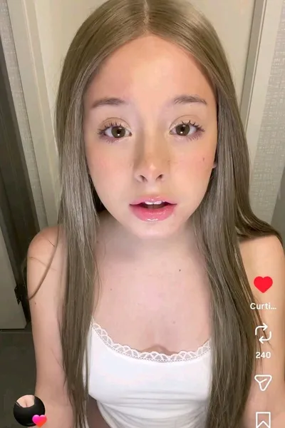 Çevrilmiş Sohbet Yapay Zekası – Ellaile sohbet edin