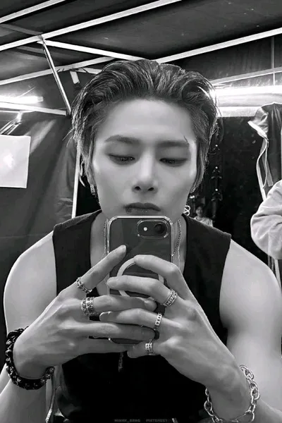 Flipped Chat AI – Csevegés Чонин