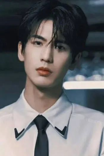 Flipped Chat AI – Chatta con Zhang Linghe