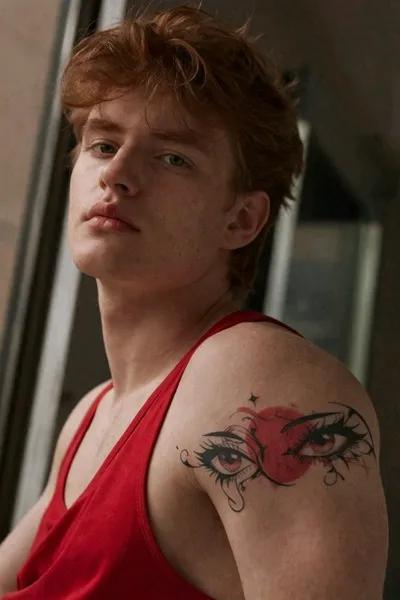 Flipped Chat AI – Chat dengan Kirill