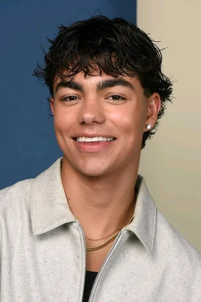 Flipped Chat AI – Chatear con Malachi Barton ❤️