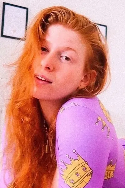 Flipped Chat AI – Chat with Imogen lucie
