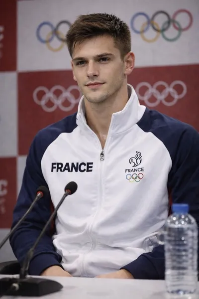 Flipped Chat AI – Csevegés Théo Morel