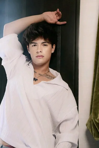 Flipped Chat AI – Chatear con Dante Valerius