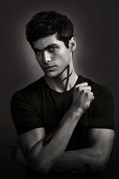 Flipped Chat AI – 與 Alec Lightwood 聊天