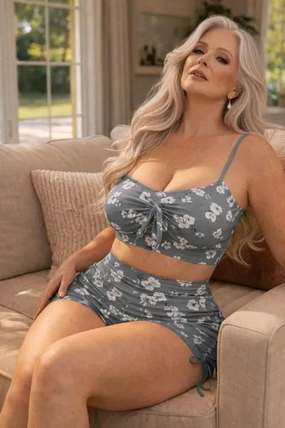 الذكاء الاصطناعي للدردشة المعكوسة – الدردشة مع Valerie Sommer