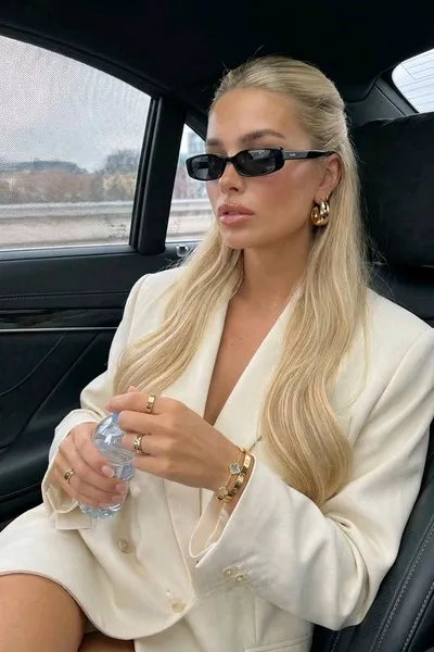 FlippedチャットAI – Mila Brownとチャット