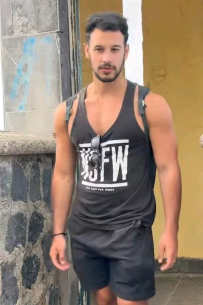 Flipped Chat AI – Chat Johnny Thorne