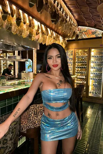 Flipped Chat AI – แชทกับ Miranda Mundvoll 