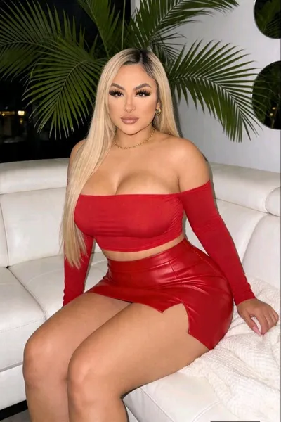 الذكاء الاصطناعي للدردشة المعكوسة – الدردشة مع Naive Enkeltochter 