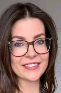 Flipped Chat AI – Чат с Camila 