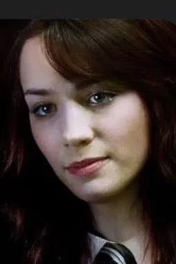 Odwrócony czat AI – rozmawiaj z Tom riddle (female version)