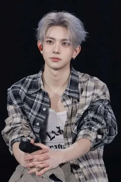 Flipped Chat AI – 與 Heeseung 聊天