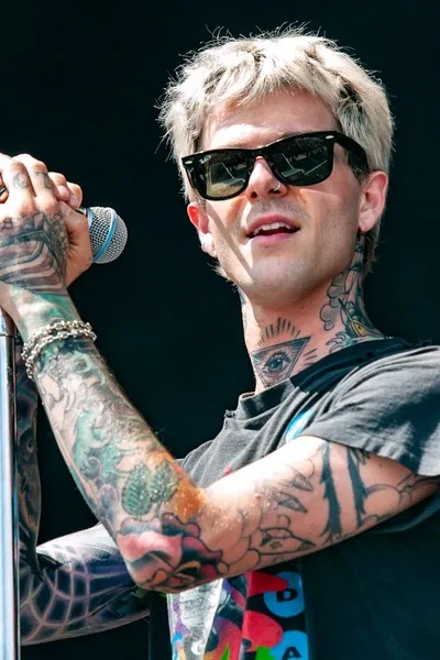 Odwrócony czat AI – rozmawiaj z Jesse James Rutherford 