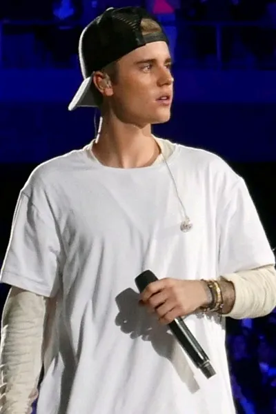 Odwrócony czat AI – rozmawiaj z Justin Bieber 