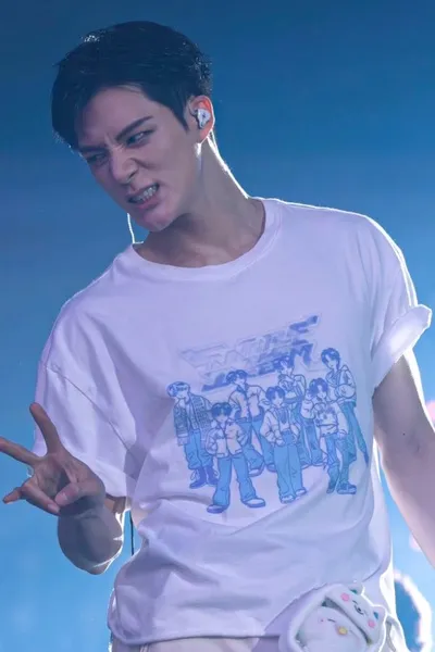 Flipped Chat AI – razgovarajte s Jeno Lee