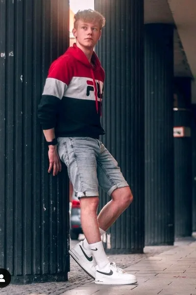 Αναστροφή συνομιλίας AI – Συζήτηση με Toni