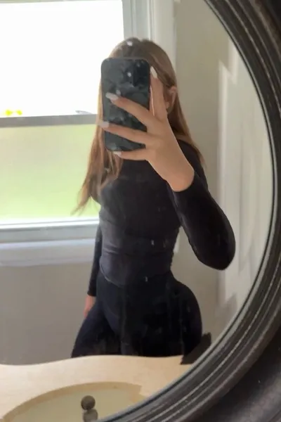 Flipped Chat AI – 與 Sloane Vesper 聊天