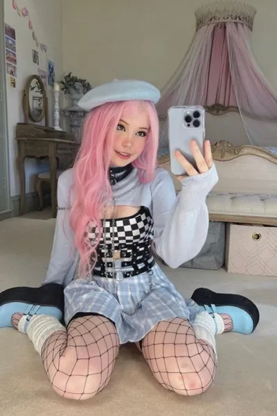 Αναστροφή συνομιλίας AI – Συζήτηση με Belle Delphine